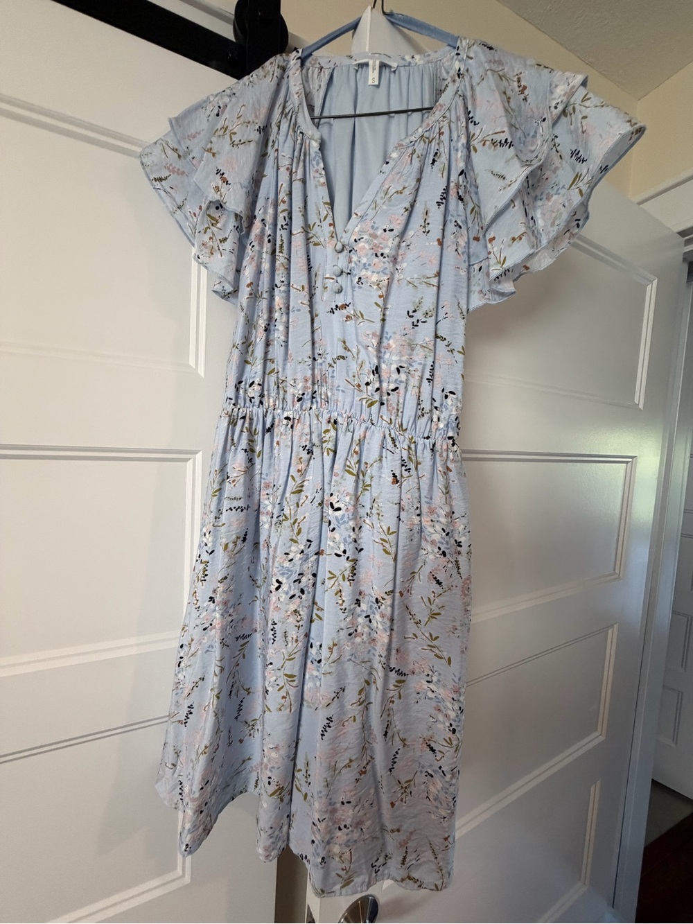 Maurices Pale Blue Floral V-Neck Midi Dress